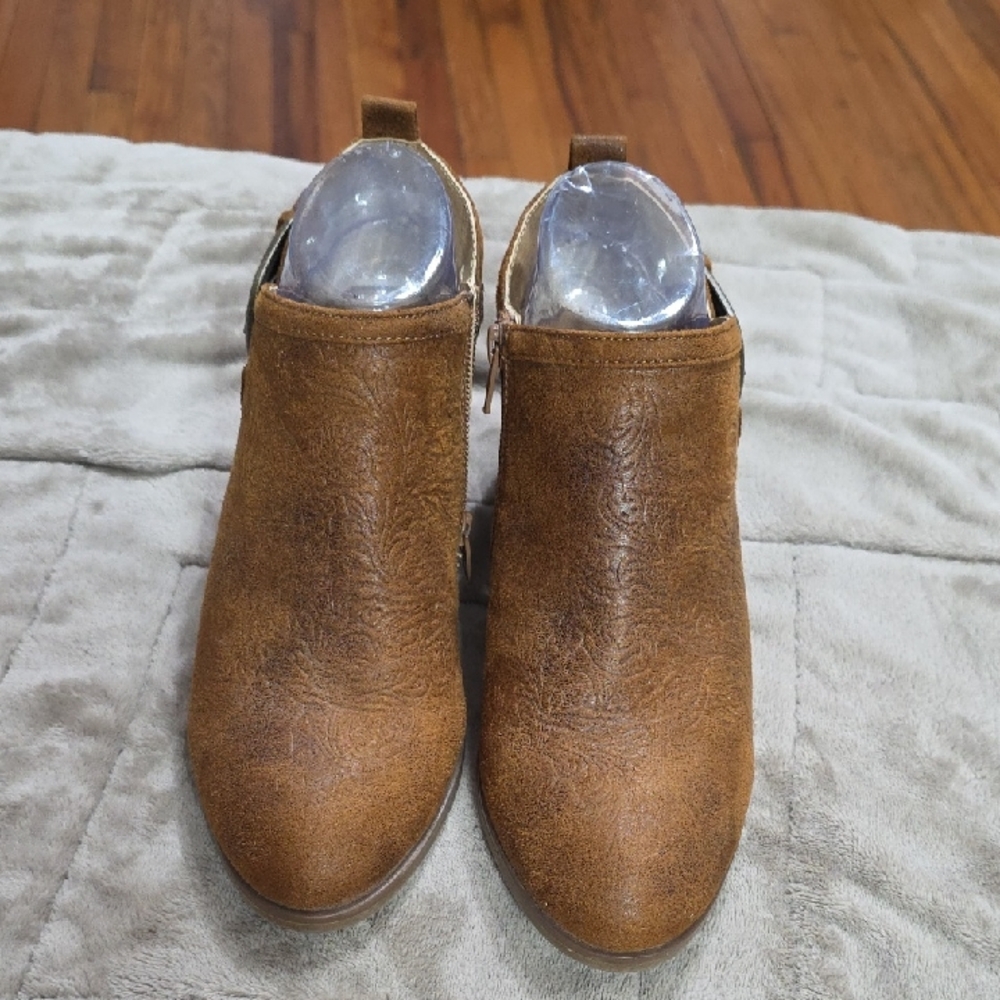 Sonoma Vitalize Ortholite‎ Womens Ankle Booties Brown Embossed Faux Leather Sz 8